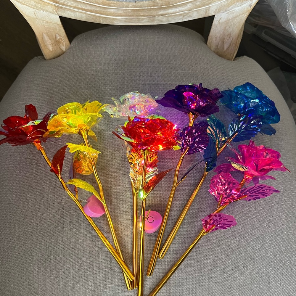 Colorful LED Light-Up Roses